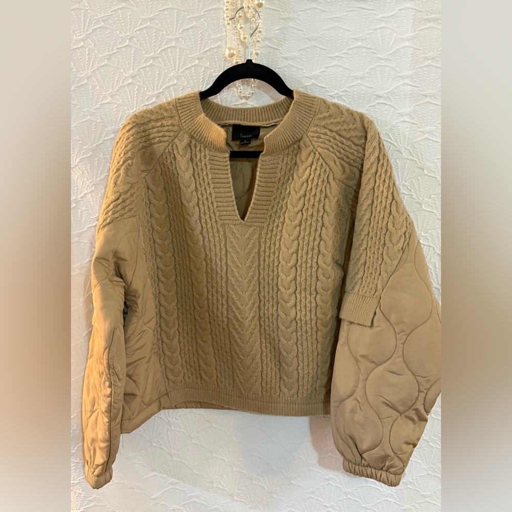 NWT Lumiere Camel Cable-Knit V-Neck Sweater with Quilted Balloon Sleeves